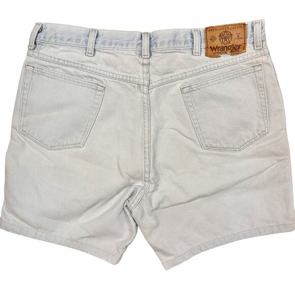 Normcore High Rise Wrangler 6" Inseam Light Wash Jort Style 34" Waist - Picture 2 of 6